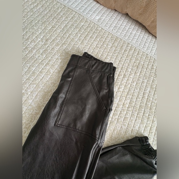 SPANX Luxe Faux Leather Jogger Pant | Black | Size Medium - Picture 8 of 16